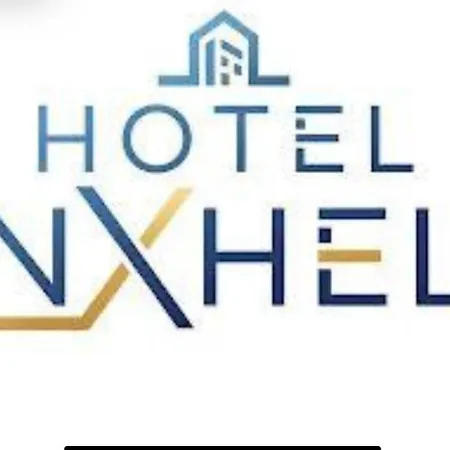 Anxhelo בית הארחה *